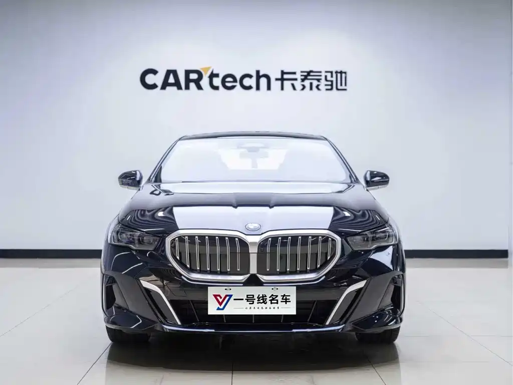 BMW 5 Series 2025