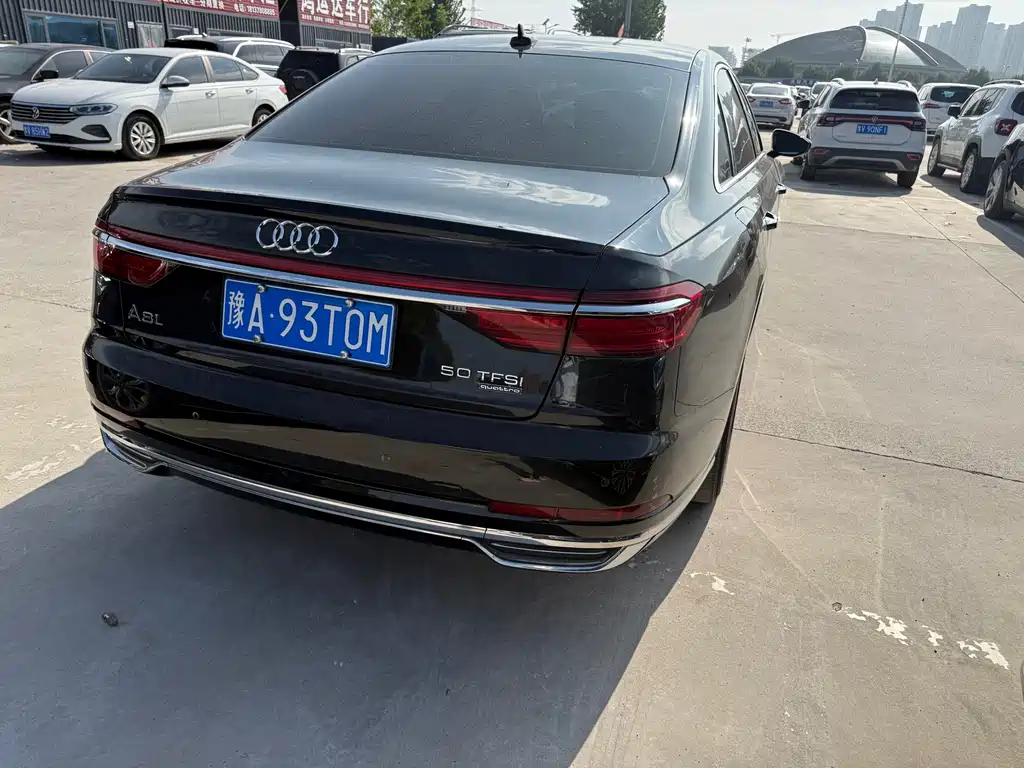 Audi A8 — миниатюра 7