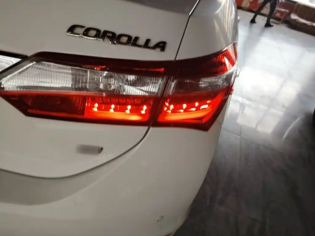 Toyota Corolla — миниатюра 8