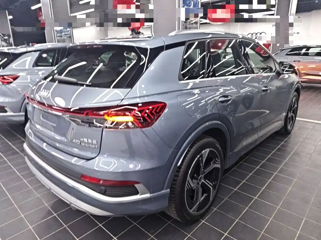 Audi Q4 e-tron — миниатюра 7