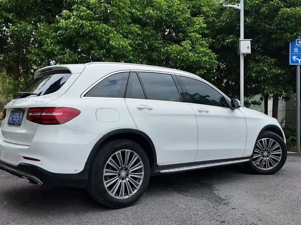Mercedes-Benz GLC 2017 GLC 260 4MATIC