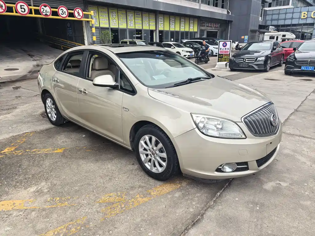 Buick Excelle — миниатюра 3