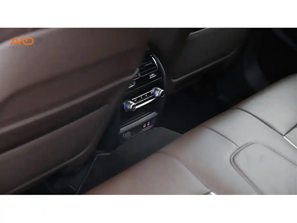 BMW 5 Series (Import) — миниатюра 9