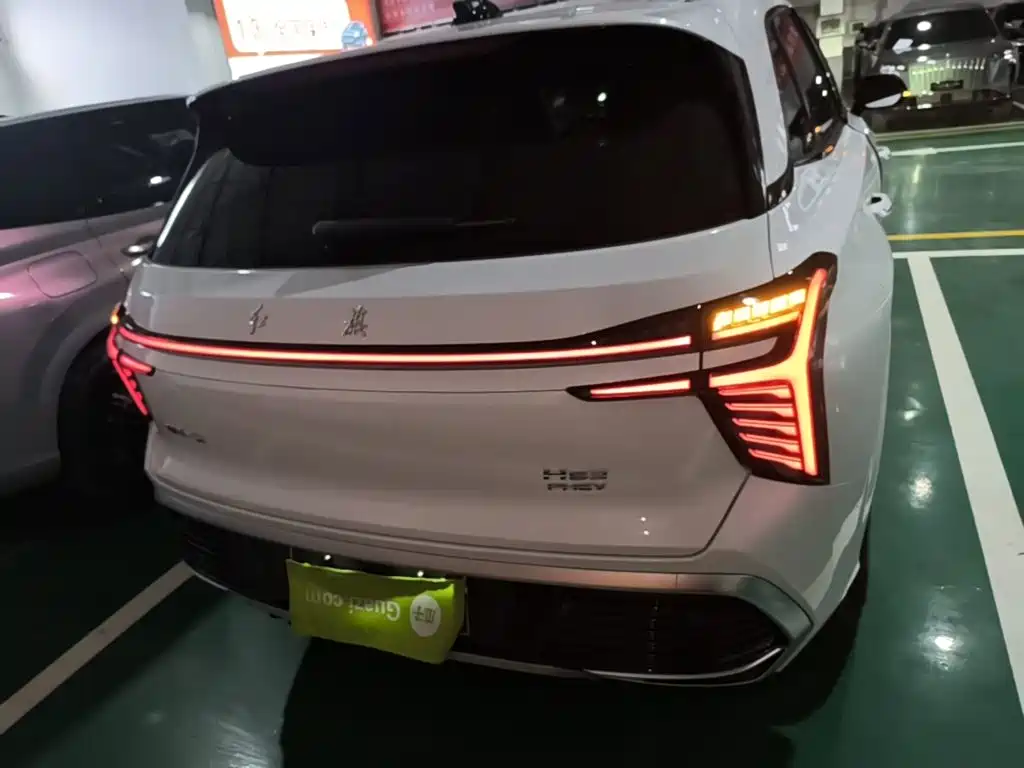 Hongqi Hongqi HS3 PHEV — миниатюра 6
