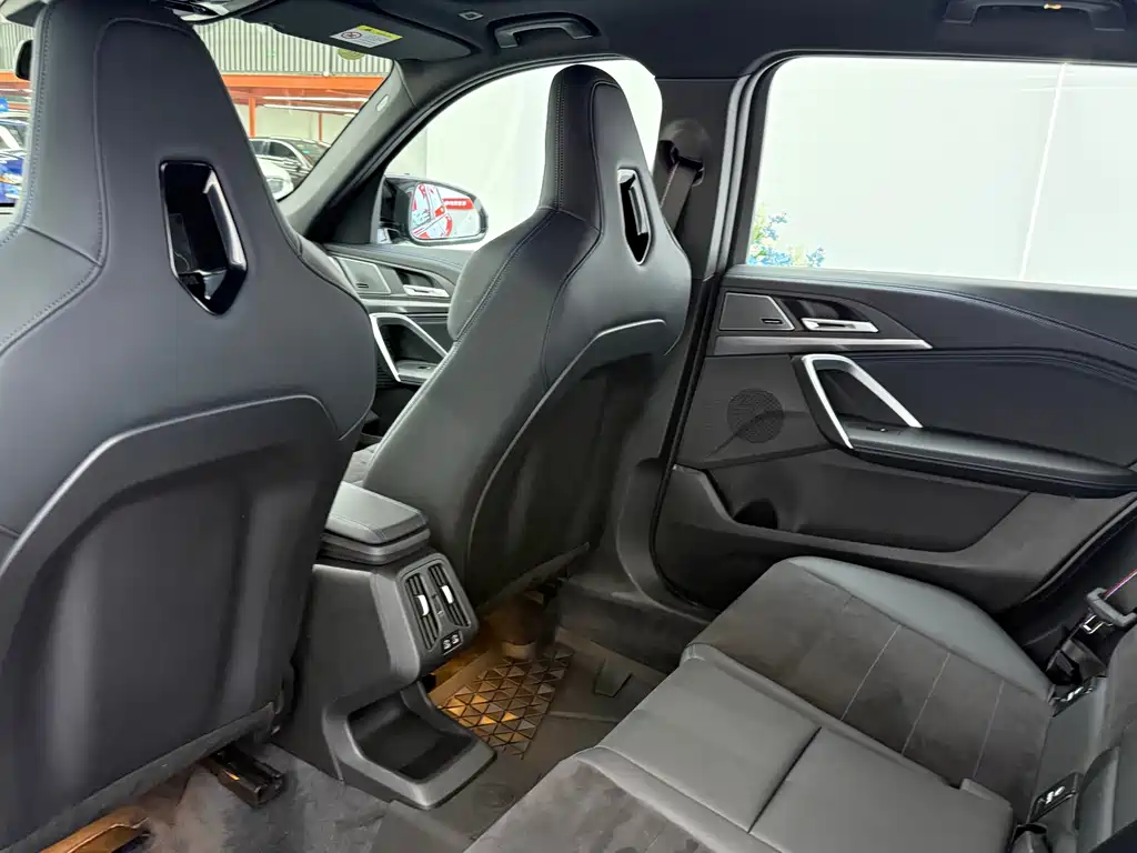 BMW X1 M35Li — миниатюра 12