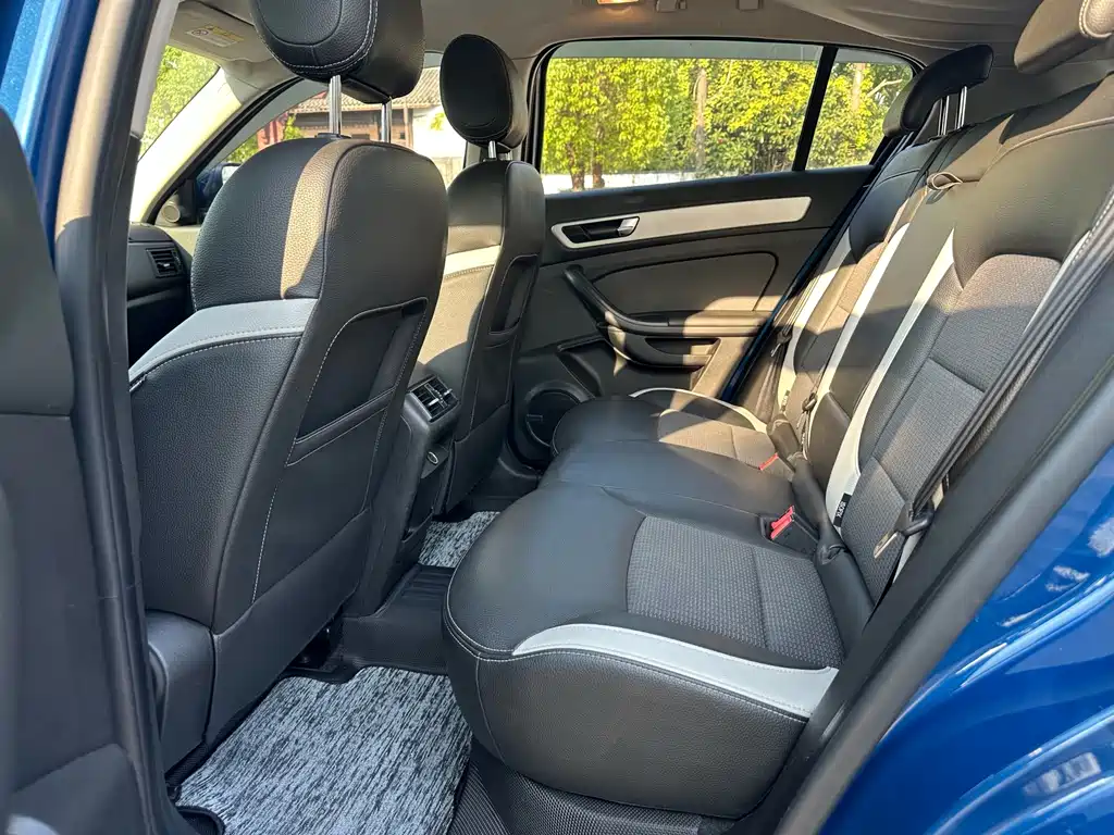 Qoros Qoros 5 — миниатюра 8