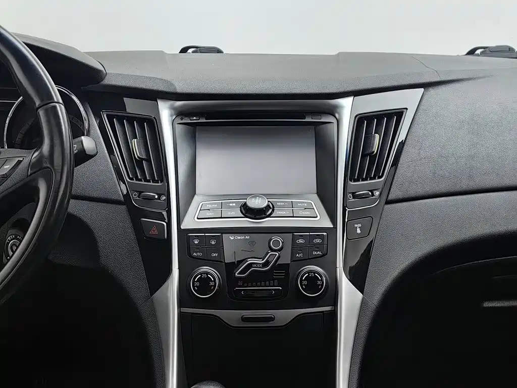 Hyundai Sonata — миниатюра 12