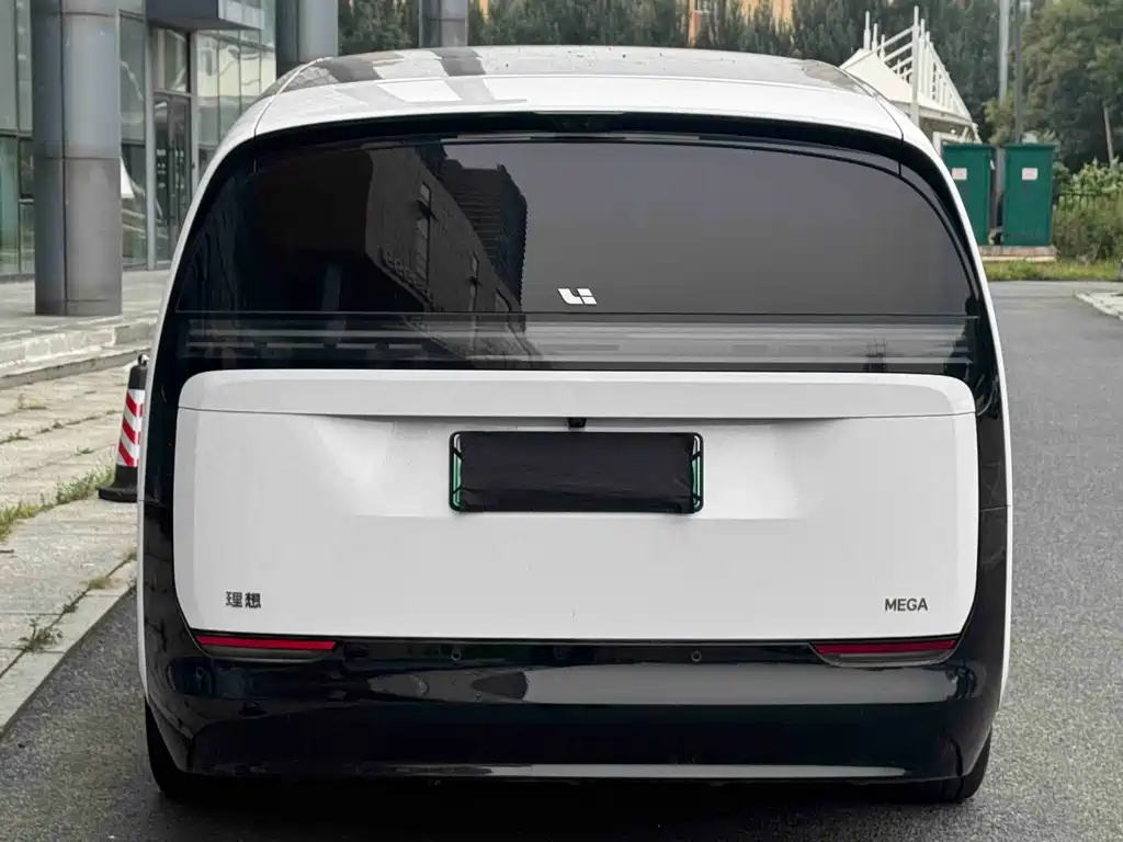 Li Auto Li MEGA — миниатюра 4
