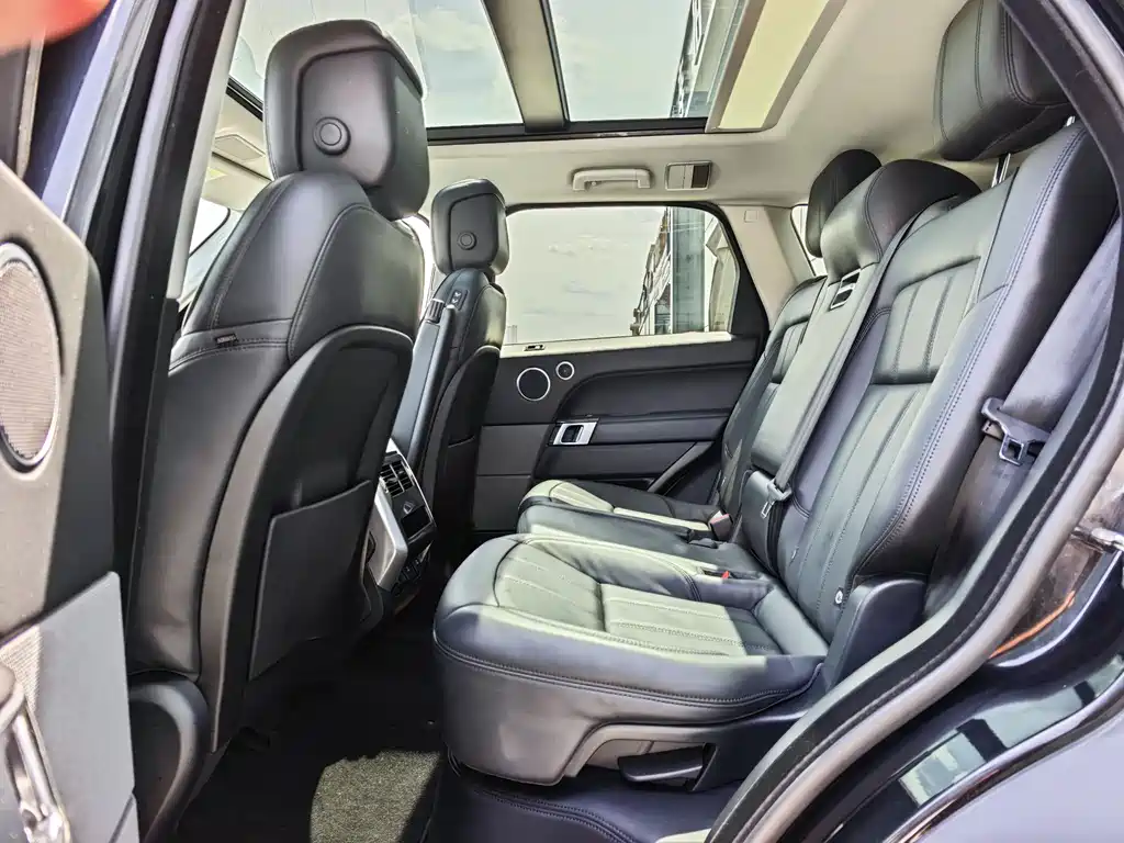 Land Rover Range Rover Sport 2020 3.0 L6 SE