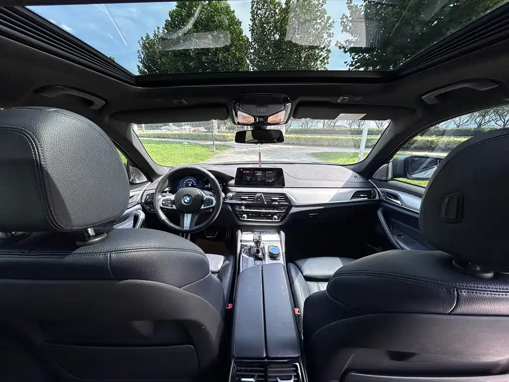BMW 5 Series (Import) — миниатюра 15