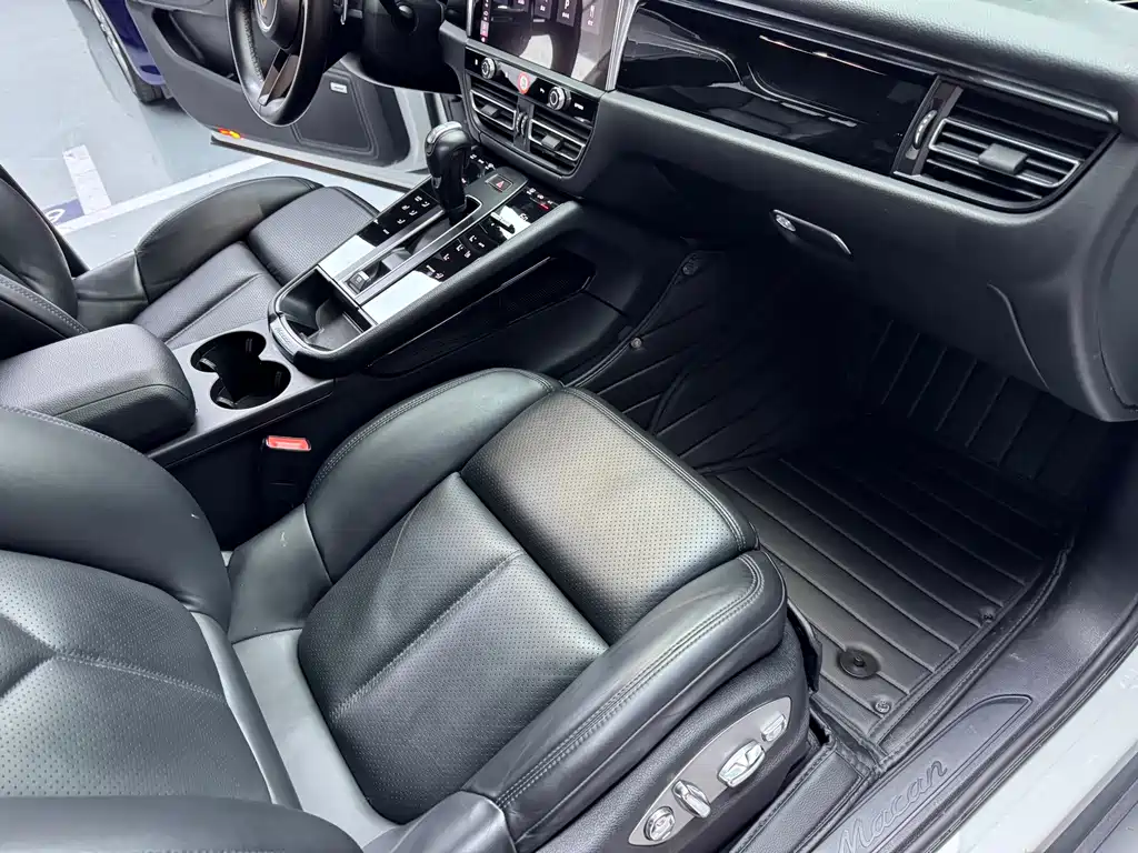 Porsche Macan — миниатюра 12