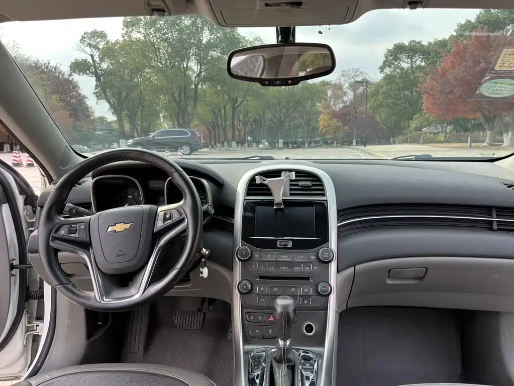 Chevrolet Malibu — миниатюра 13
