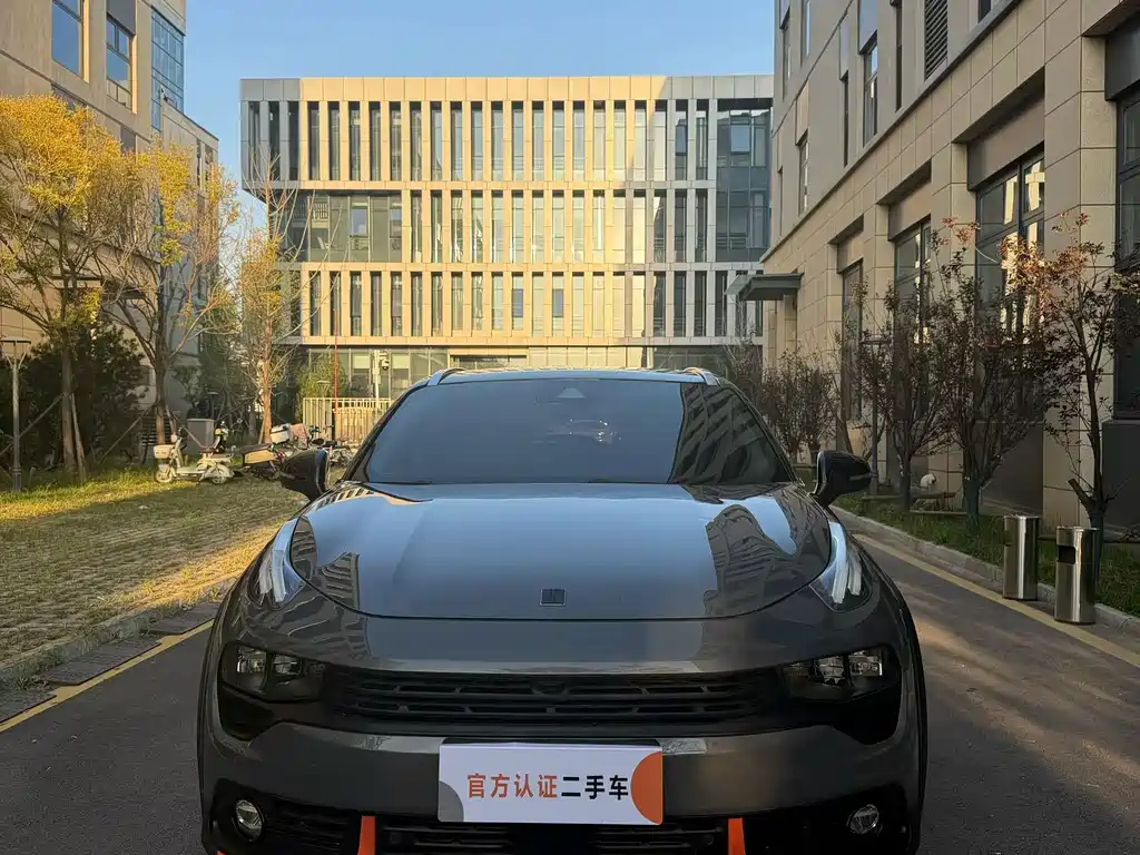 Lynk & Co 02 — миниатюра 2