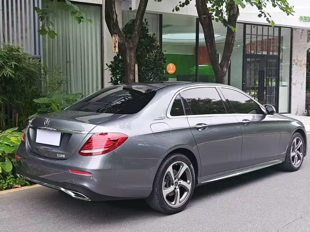 Mercedes-Benz E-Class E 2019 E 300 L Sport Fashion