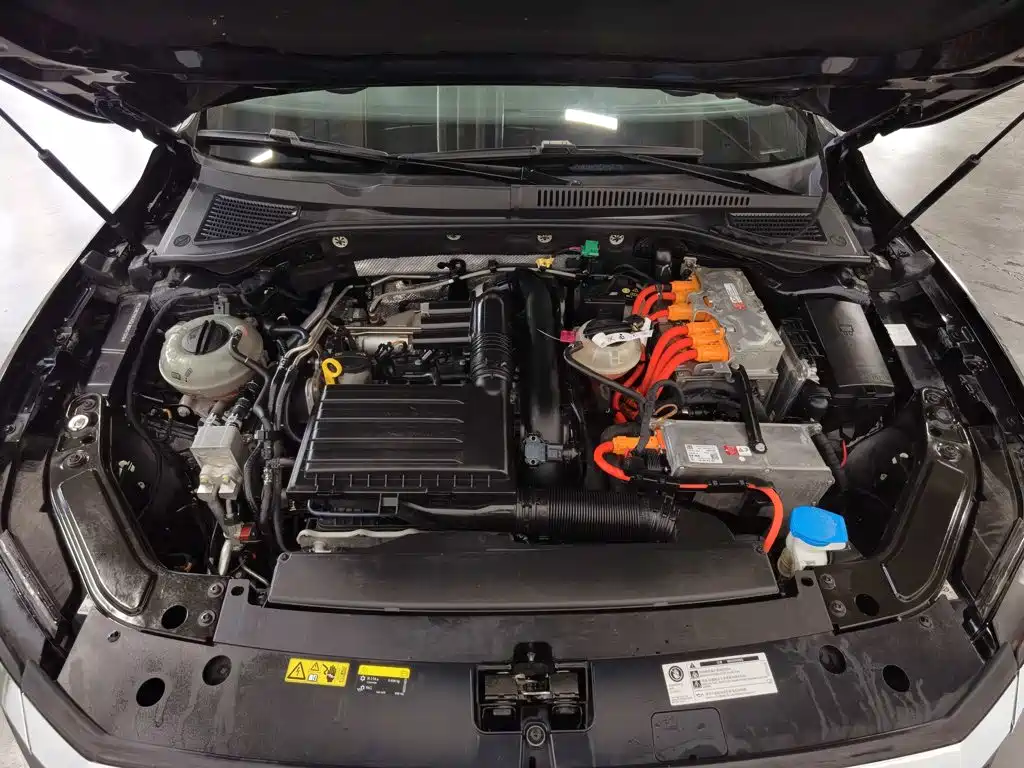 Volkswagen Passat 2020 430PHEV Elite VI