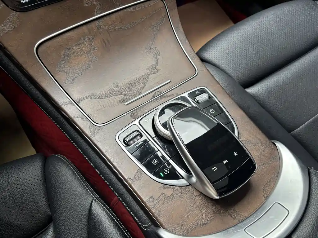 Mercedes-Benz GLC — миниатюра 17