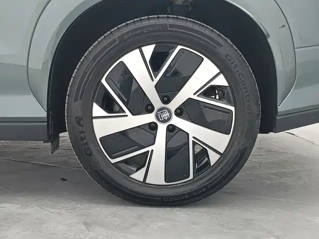 BYD Tang L — миниатюра 13