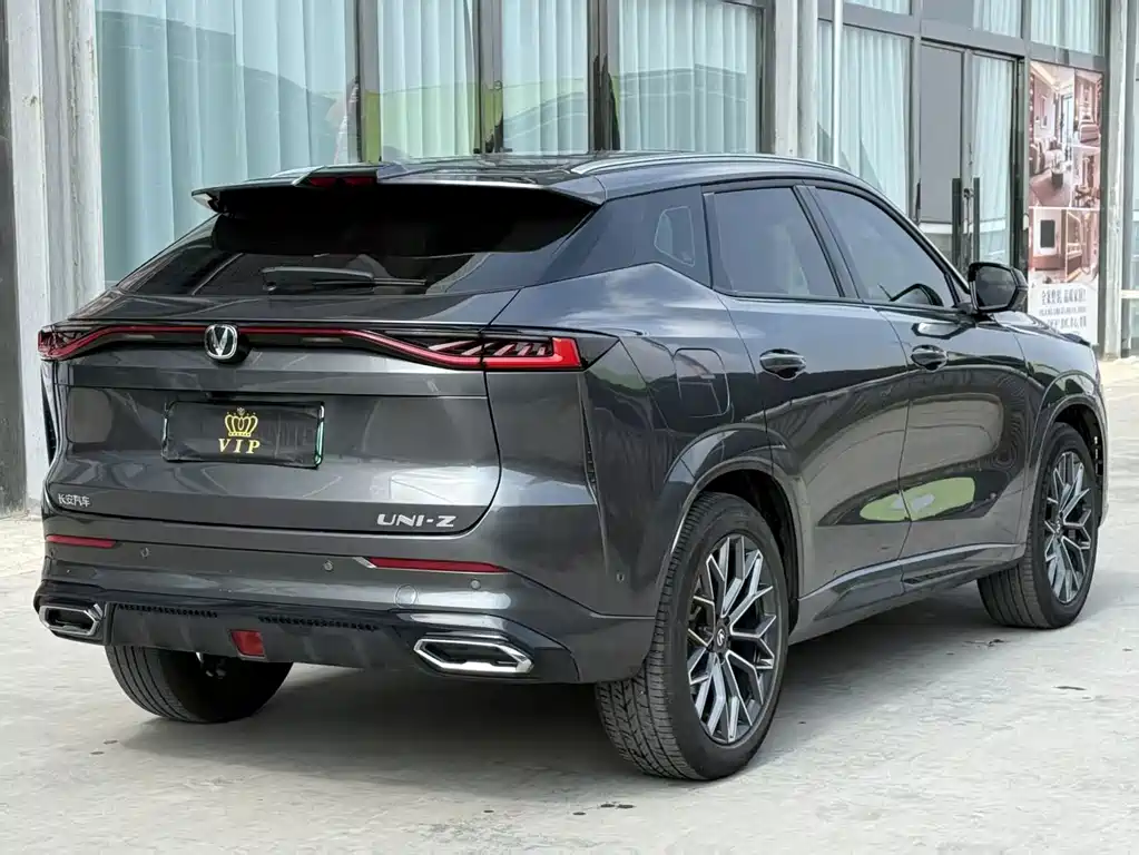 Changan UNI-Z New Energy — миниатюра 6