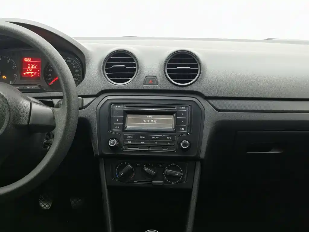 Volkswagen Jetta — миниатюра 12