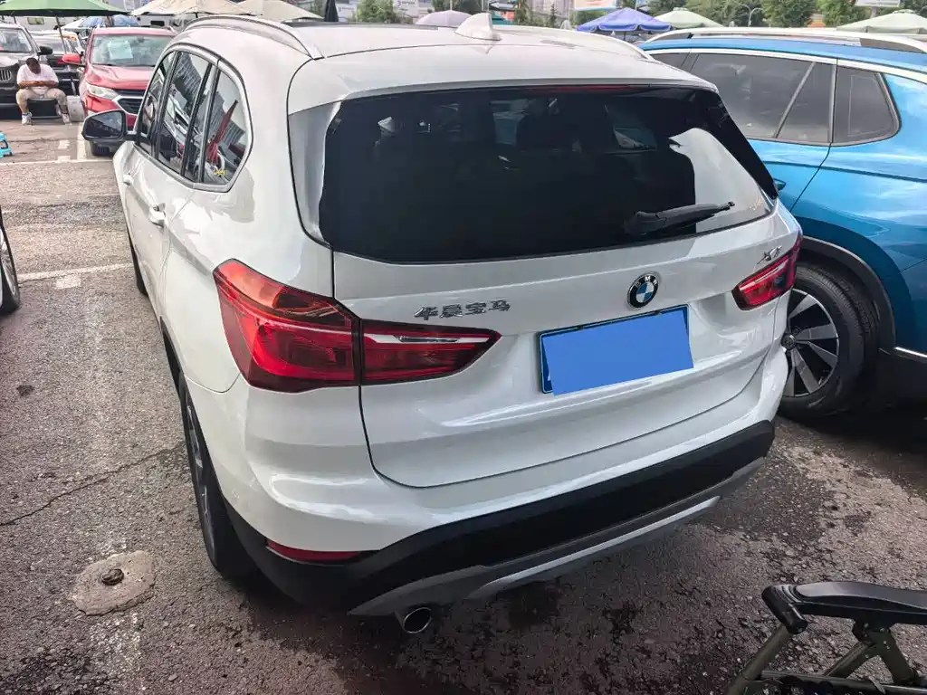 BMW X1 — миниатюра 5