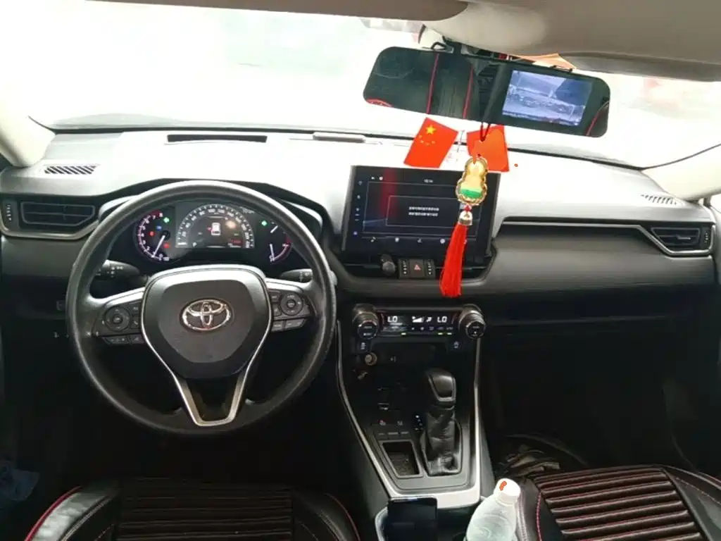 Toyota Wildlander — миниатюра 10