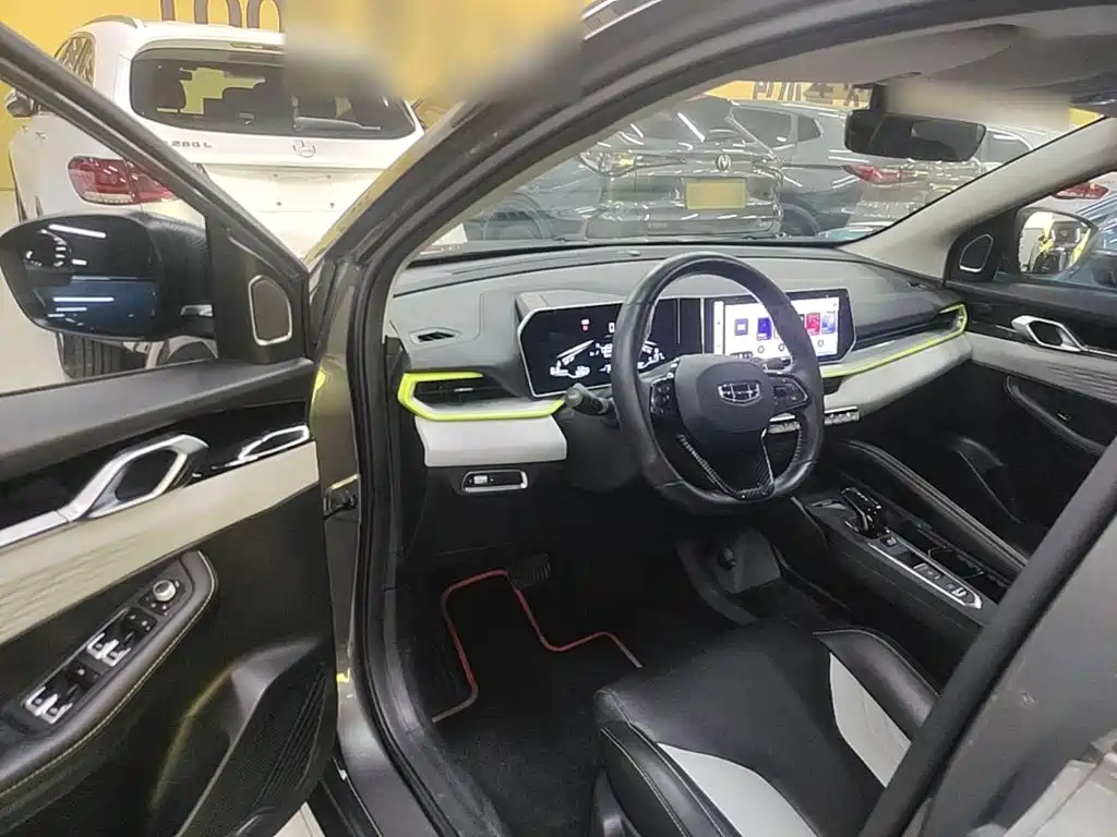 Geely Binyue — миниатюра 16