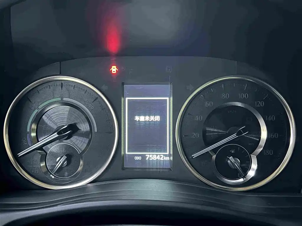 Toyota Vellfire — миниатюра 21