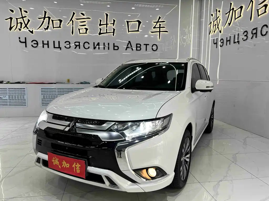 MITSUBISHI OUTLANDER