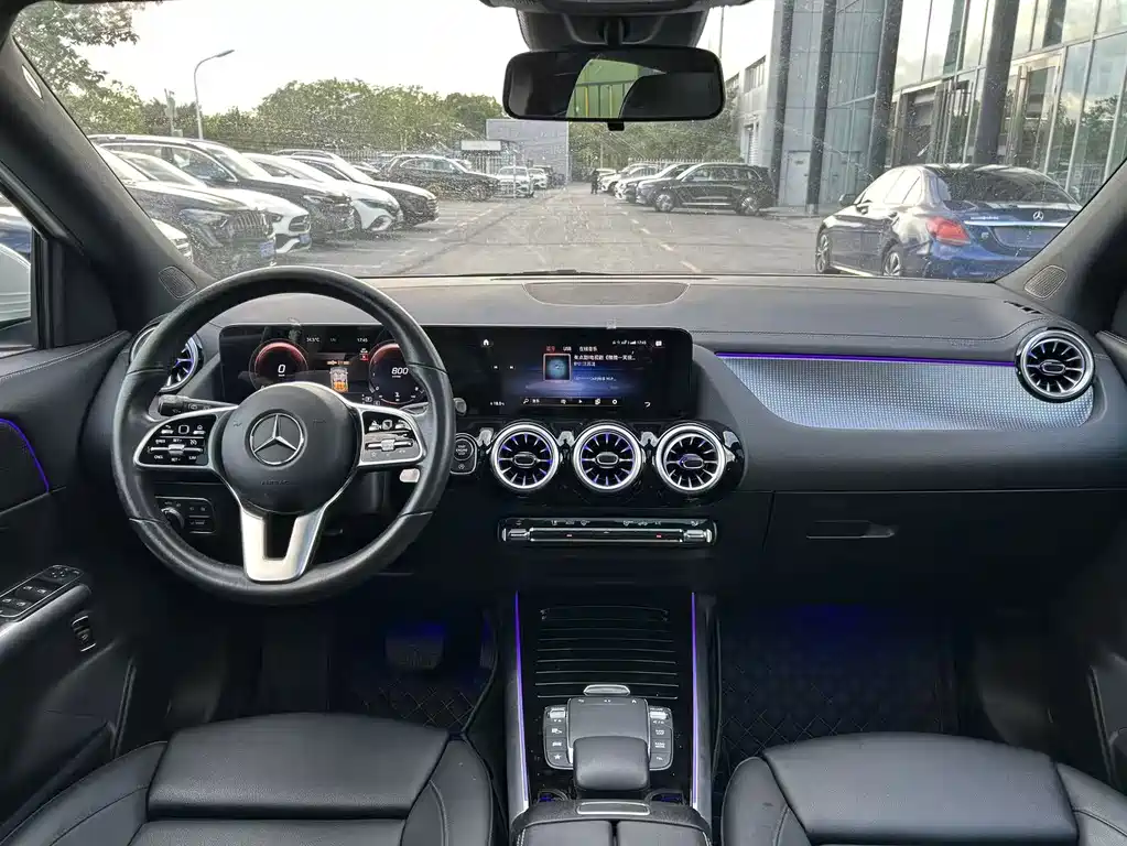 Mercedes-Benz GLA — миниатюра 16
