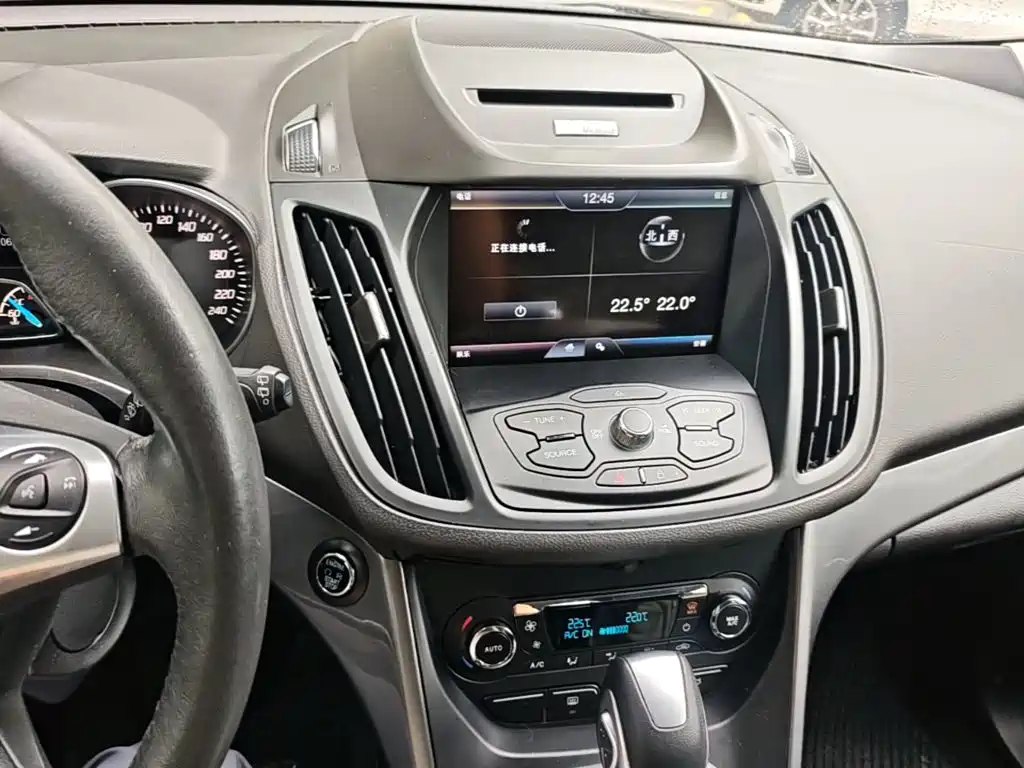 Ford Kuga — миниатюра 18