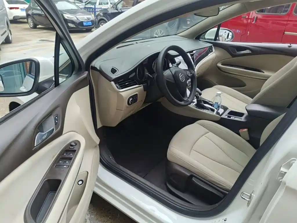 Buick Verano — миниатюра 16