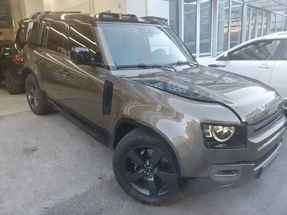 Land Rover Defender — миниатюра 6