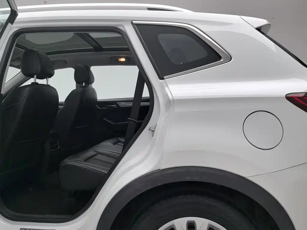 Roewe RX5 — миниатюра 15