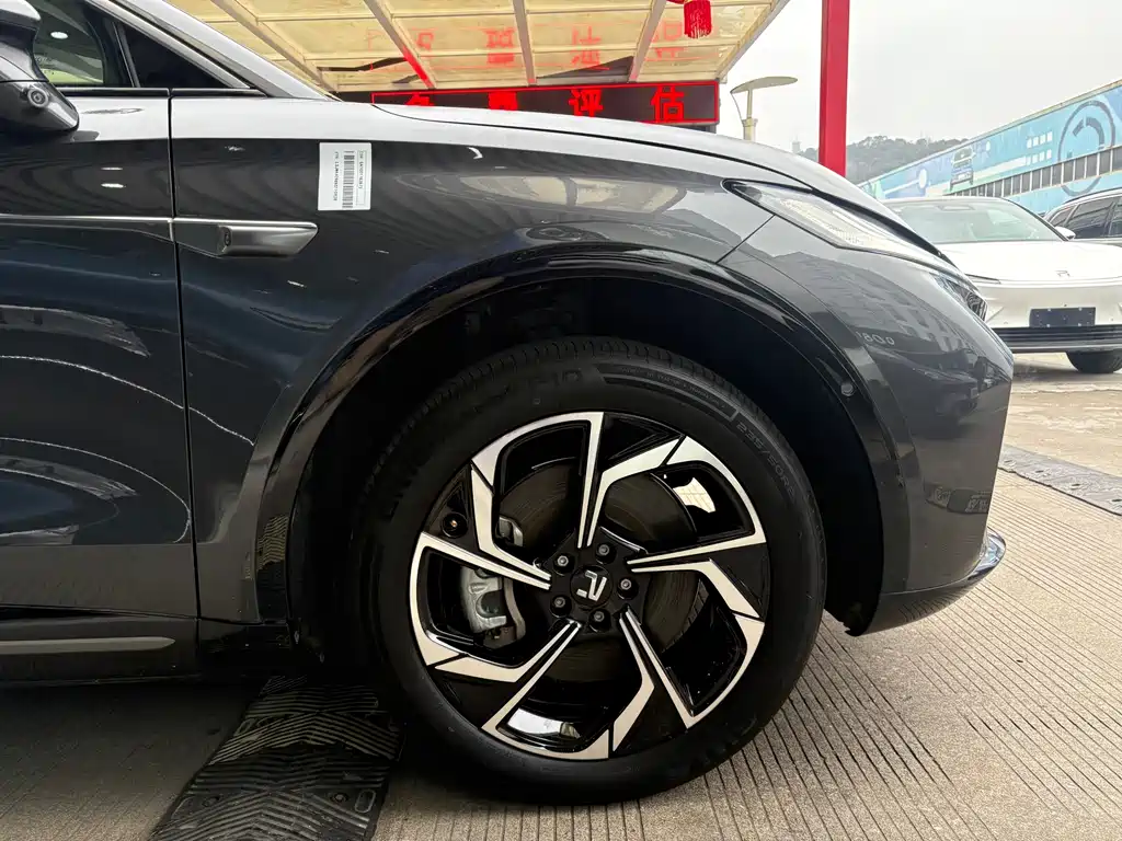 Roewe Feifan R7 — миниатюра 2