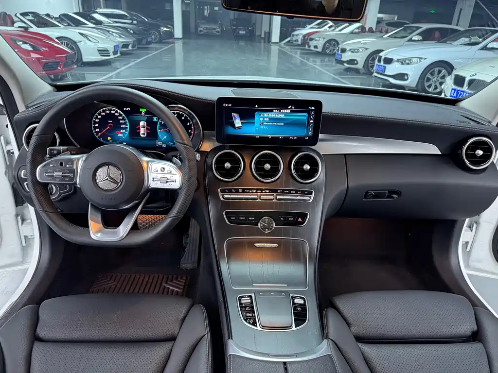 Mercedes-Benz C-Class — миниатюра 13
