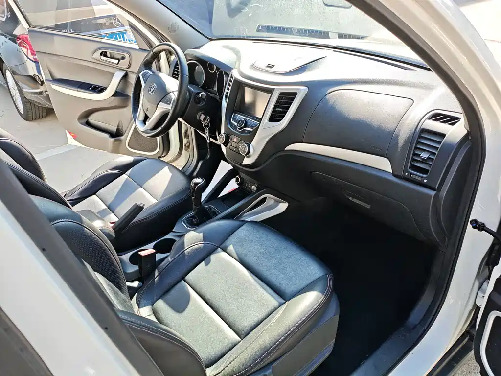 Changan CS35 — миниатюра 9