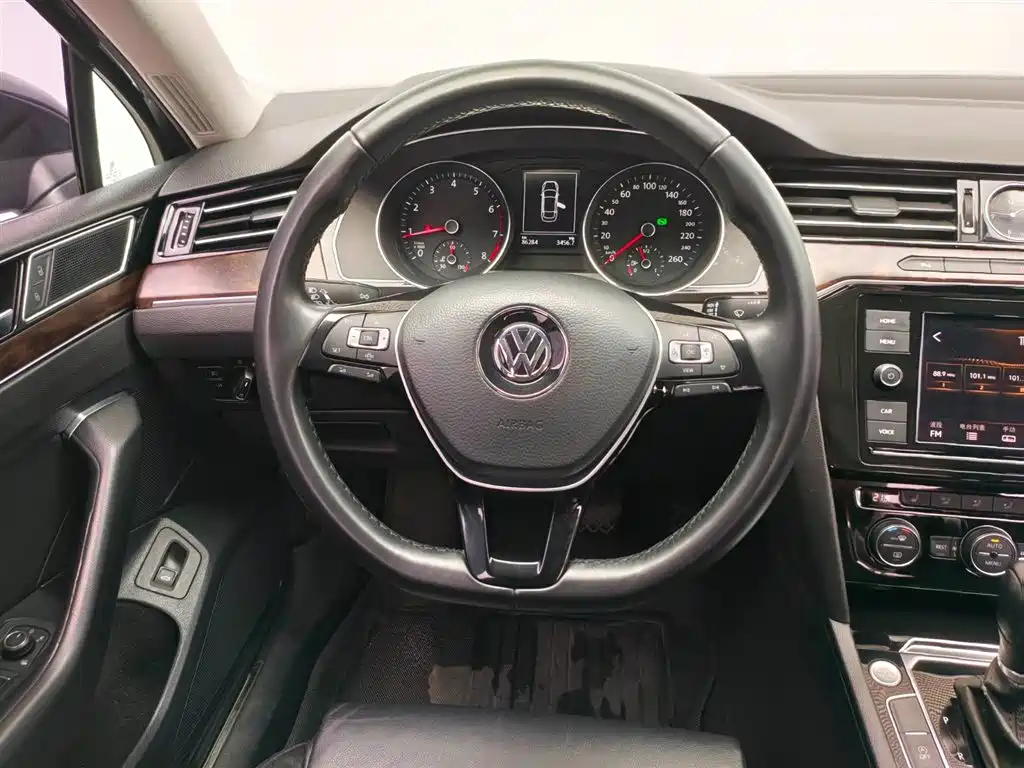 Volkswagen Magotan 2019 330TSI DSG Luxury V