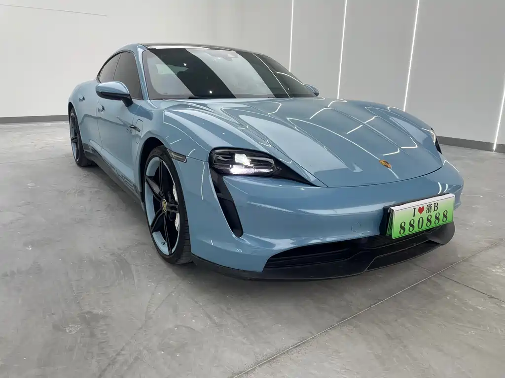 Porsche Taycan 2021