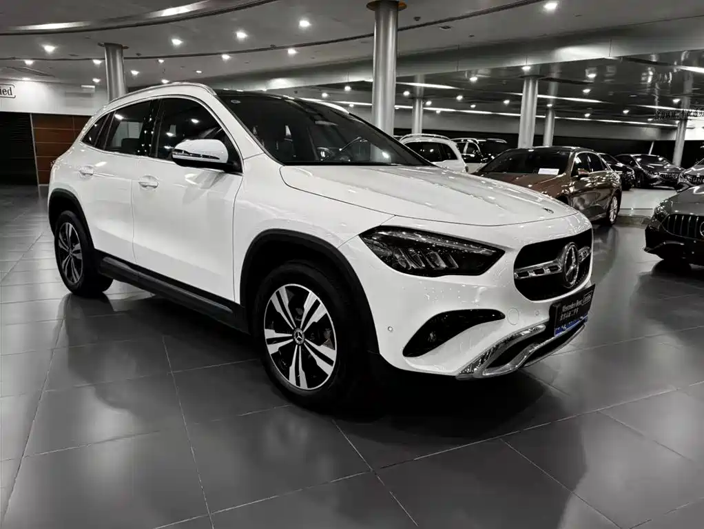 Mercedes-Benz GLA — миниатюра 7