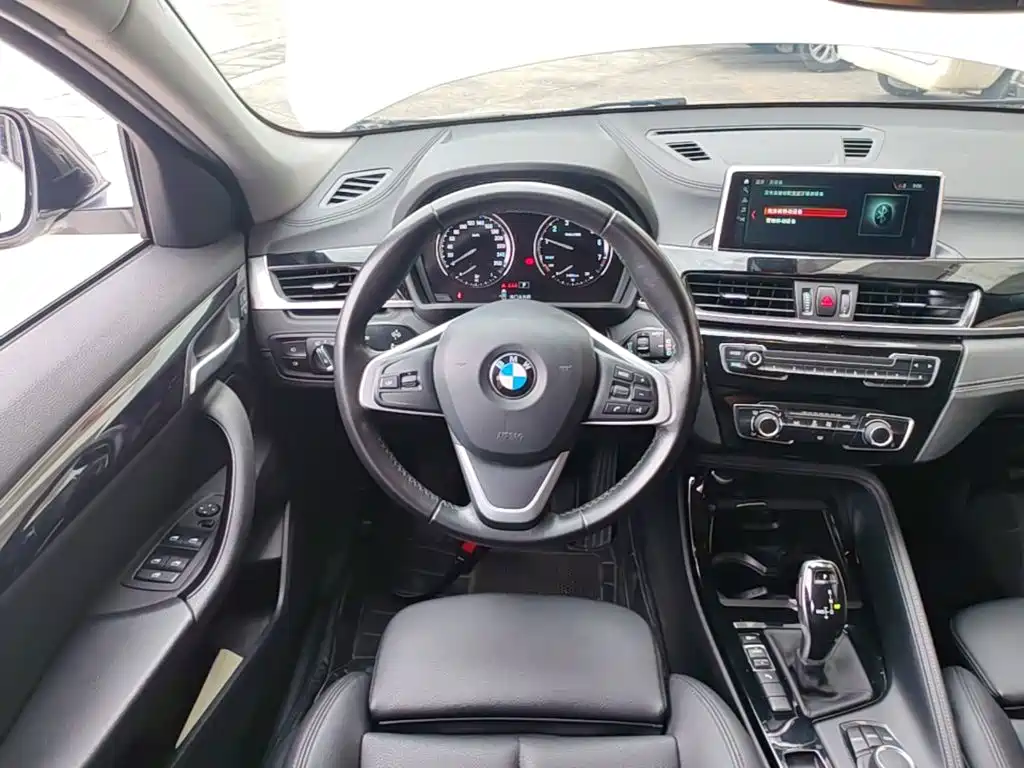 BMW X2 (Import) — миниатюра 11