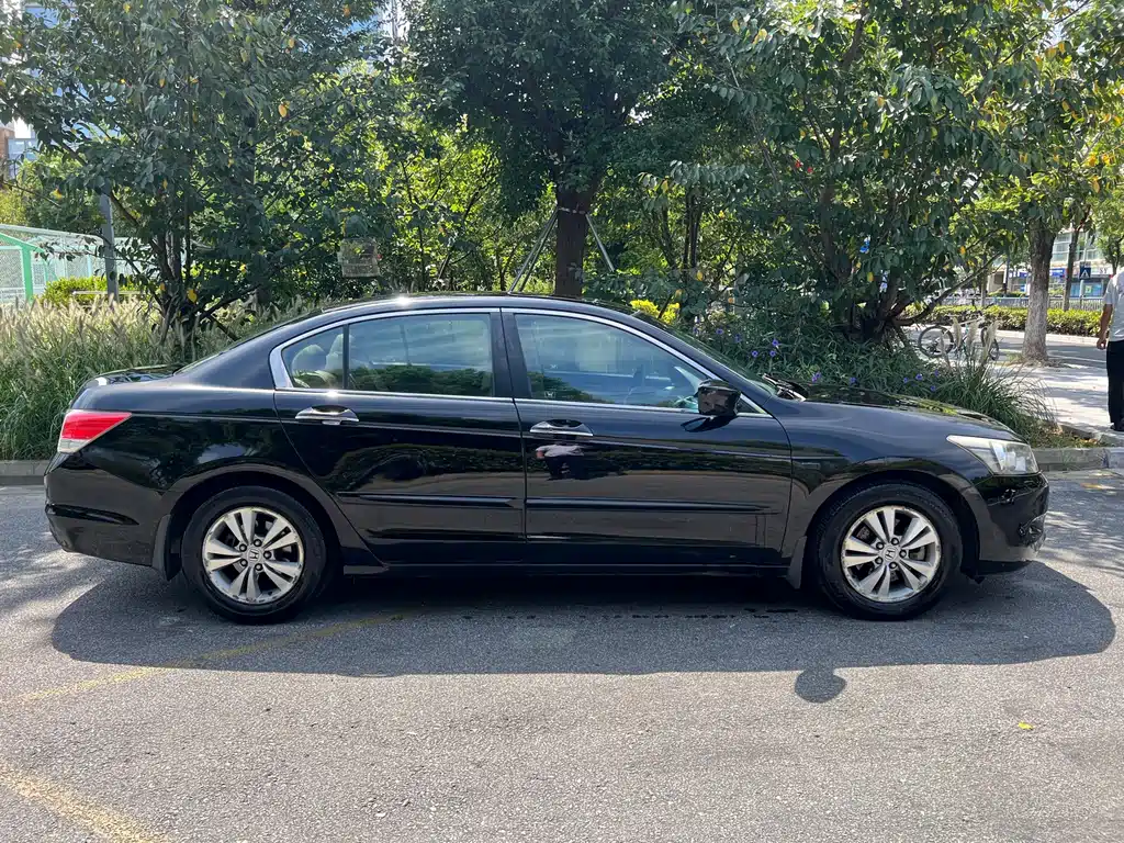 Honda Accord — миниатюра 4