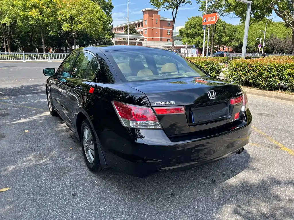 Honda Accord — миниатюра 5