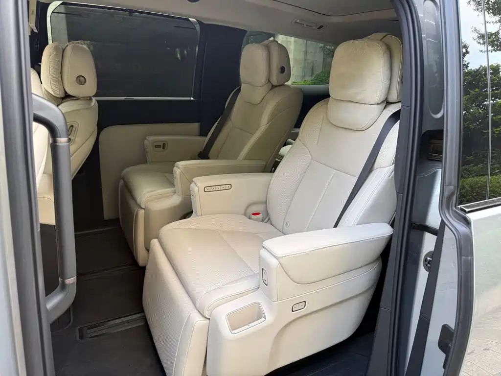 Li Auto Li MEGA — миниатюра 13