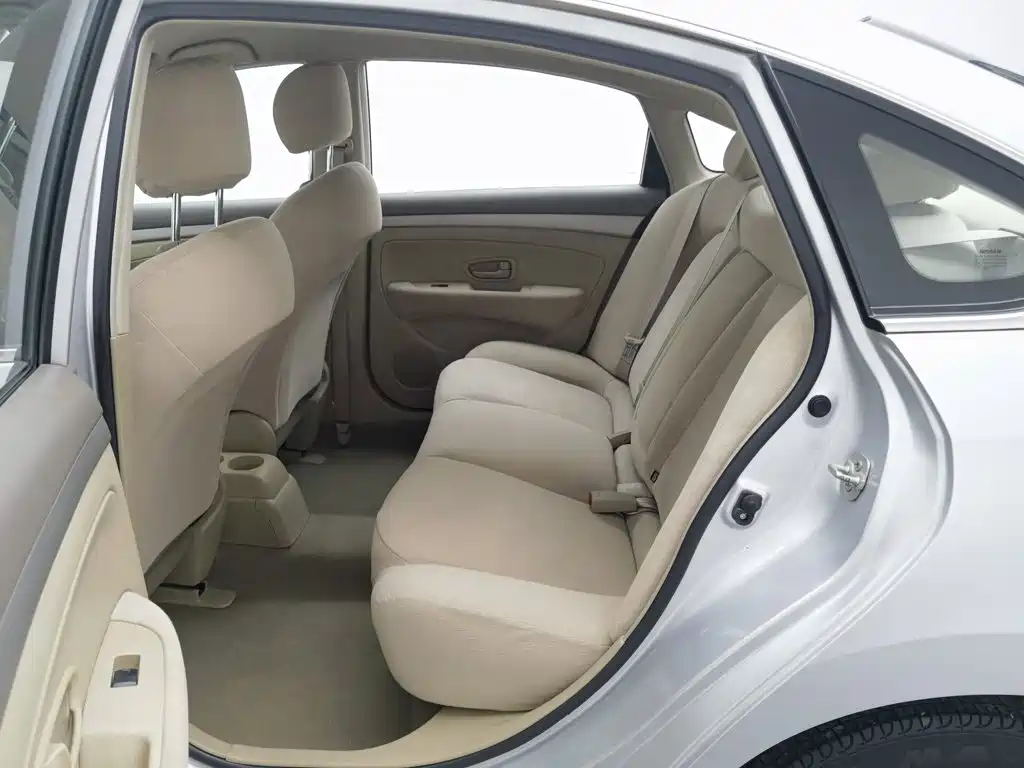Nissan Sylphy — миниатюра 15