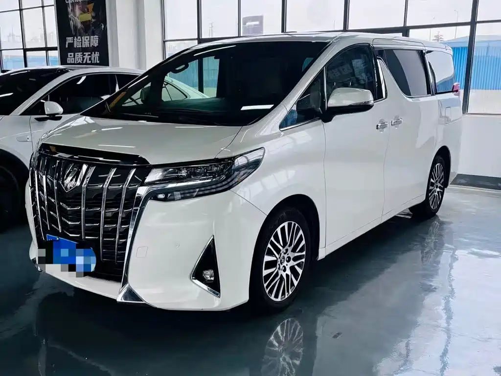 Купить Toyota Alphard