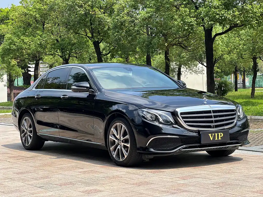 Mercedes-Benz E-Class — миниатюра 5
