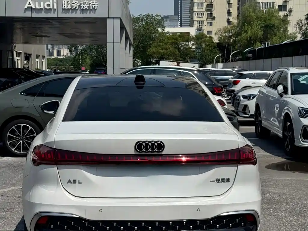 Audi A5L — миниатюра 3