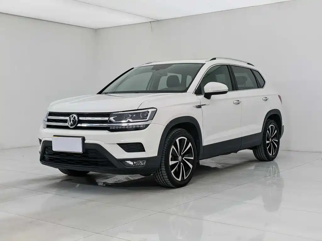 Volkswagen Tharu 2020