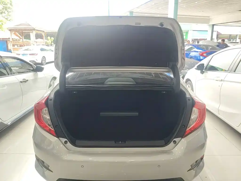 Honda Civic — миниатюра 19