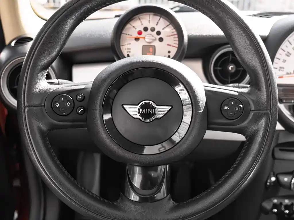 Mini Mini 2011 1.6L COOPER Fun